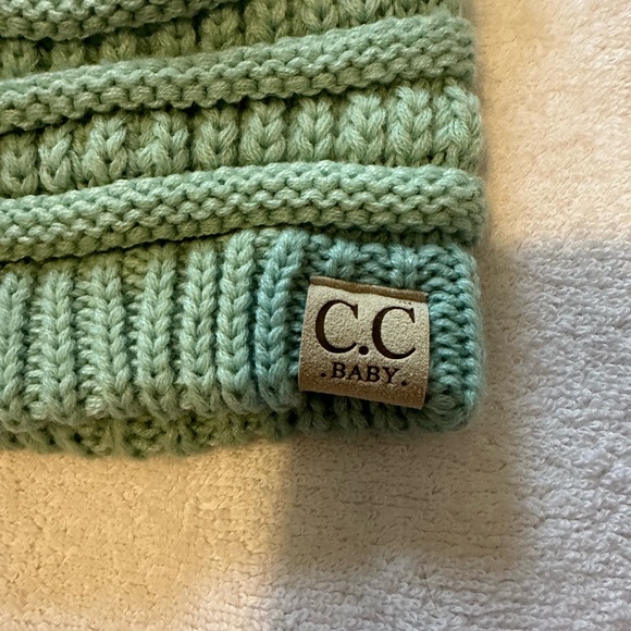 C.C. Baby beanie with pom poms mint green very good condition - Picture 2 of 8